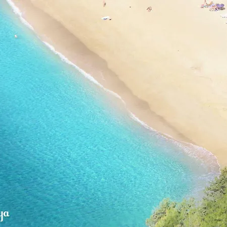 Cleopatra Beach-damlatas